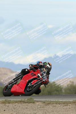 media/Nov-16-2025-Race Pace (Sun) [[8c5fa54630]]/Non Verified Riders (1st 20 Minutes)/7-Turn 9 Entry (210pm)/